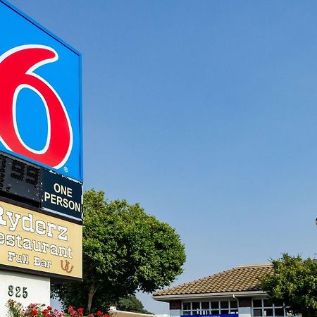 Motel 6 Oakdale, Ca ภายนอก รูปภาพ