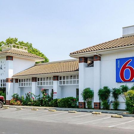 Motel 6 Oakdale, Ca ภายนอก รูปภาพ