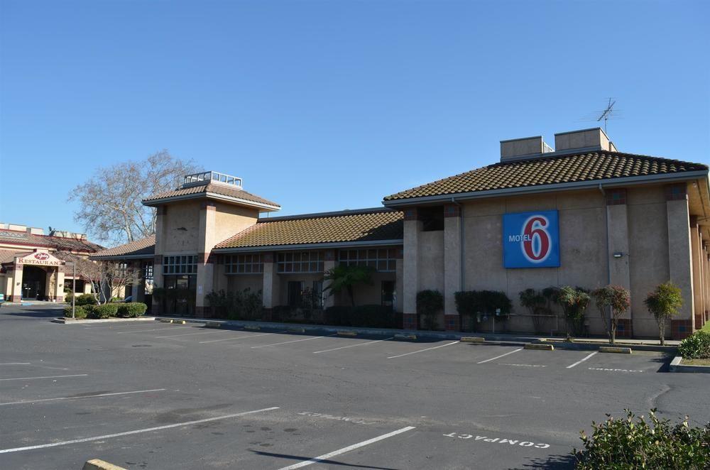 Motel 6 Oakdale, Ca ภายนอก รูปภาพ