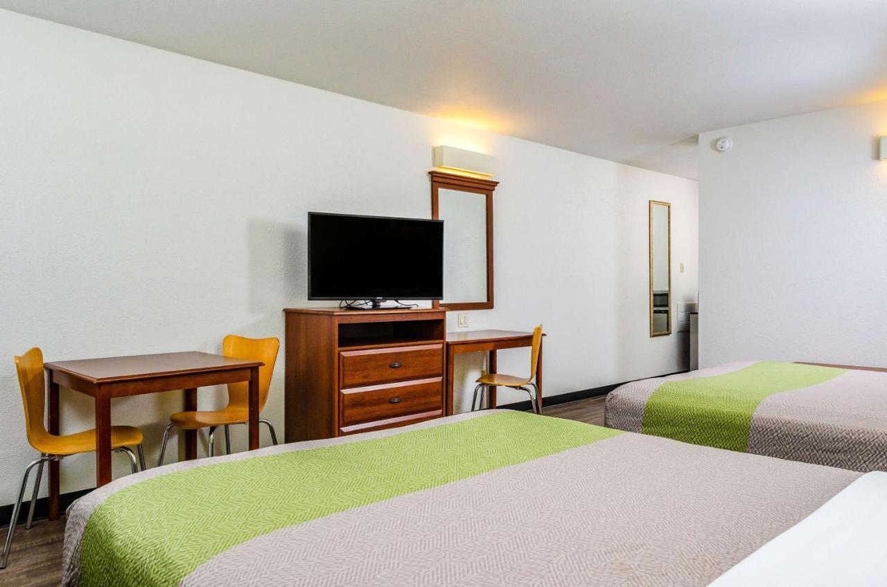 Motel 6 Oakdale, Ca ภายนอก รูปภาพ