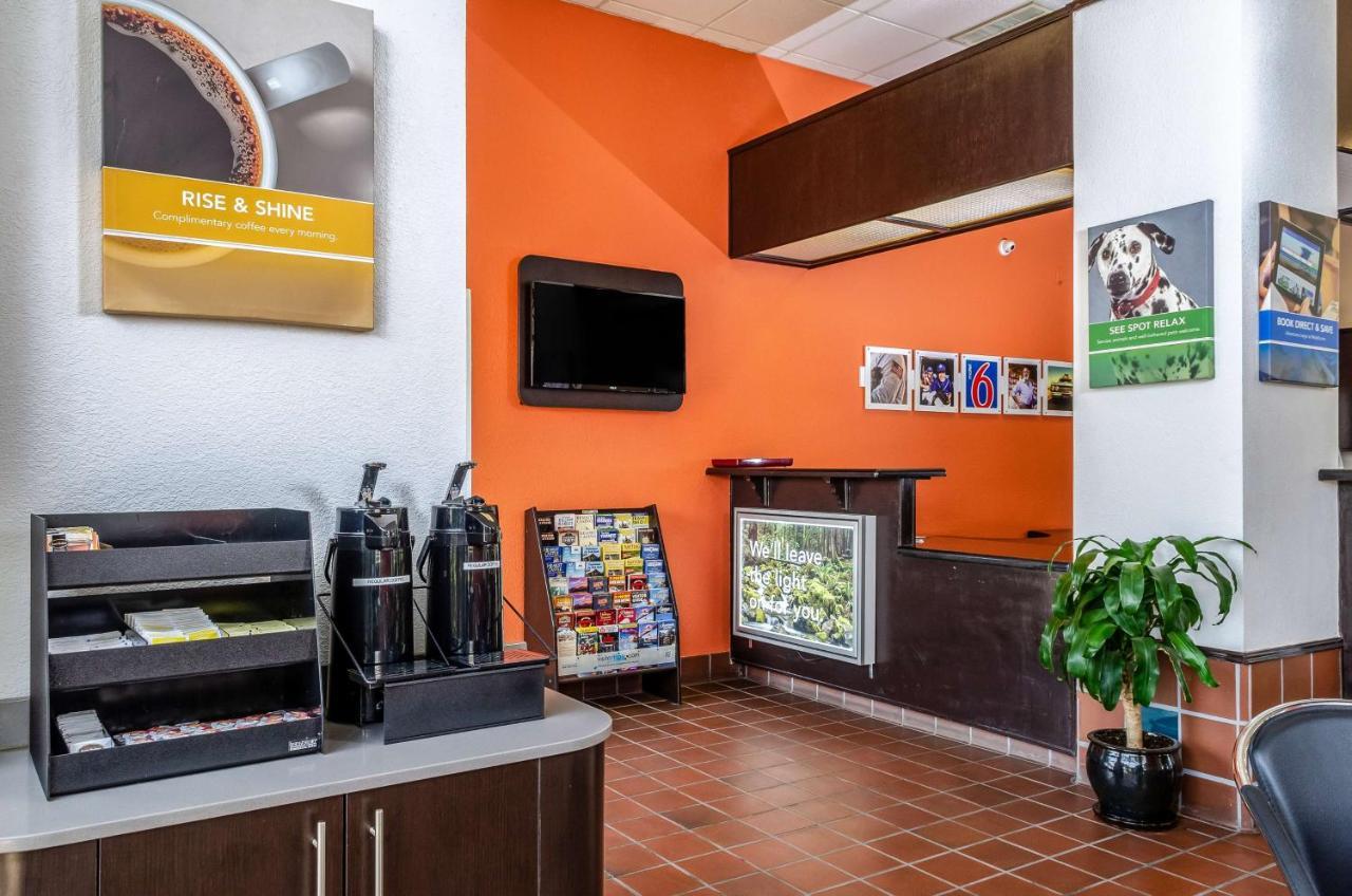 Motel 6 Oakdale, Ca ภายนอก รูปภาพ