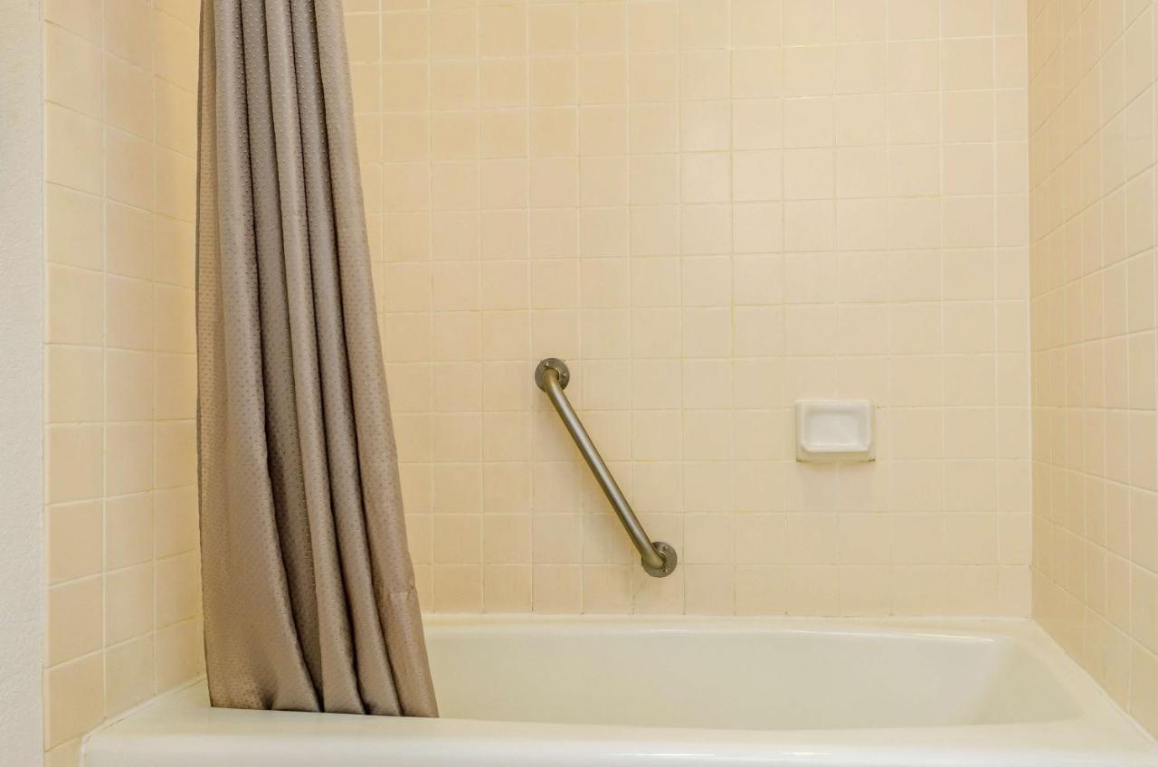 Motel 6 Oakdale, Ca ภายนอก รูปภาพ