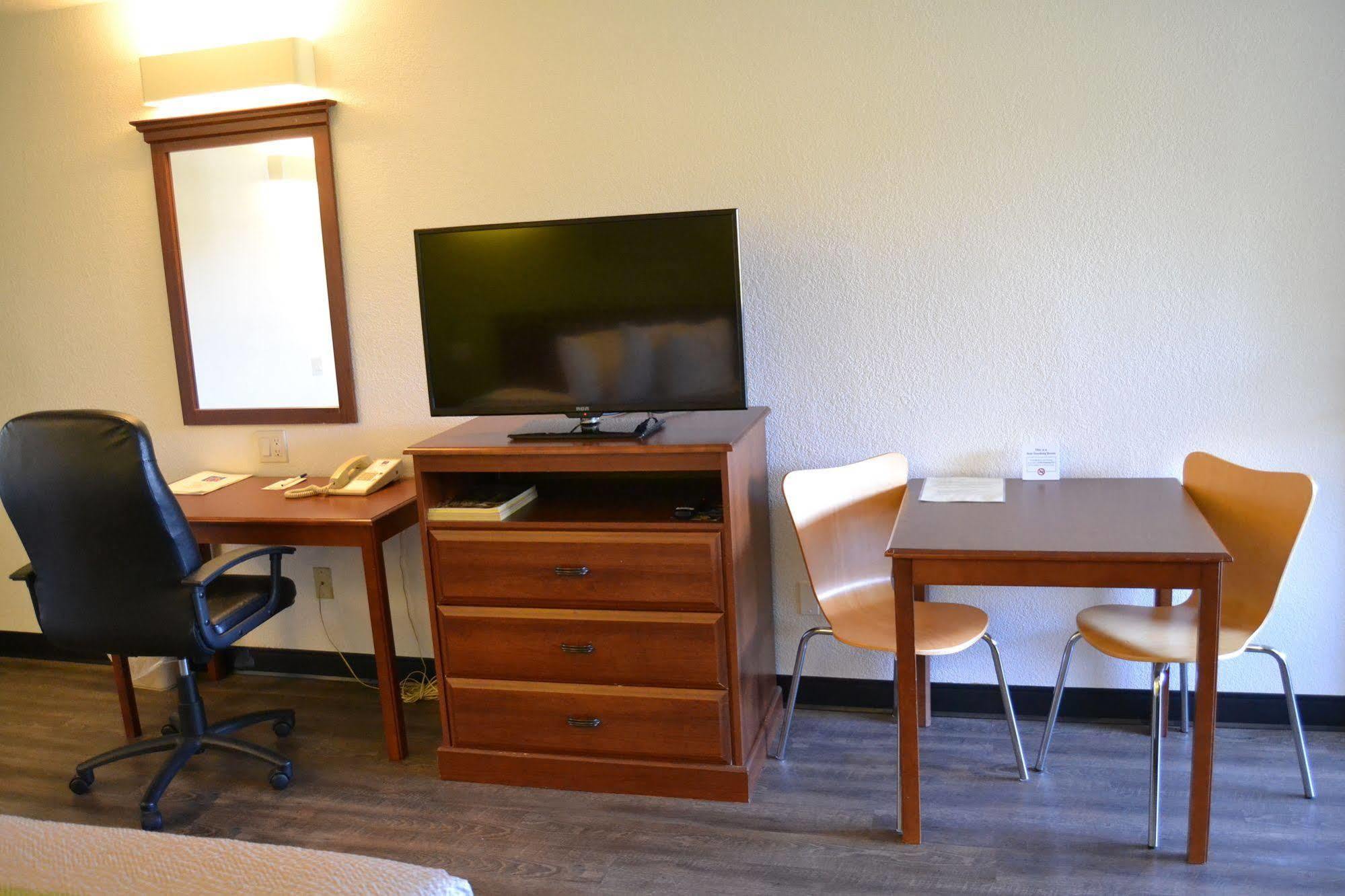 Motel 6 Oakdale, Ca ภายนอก รูปภาพ
