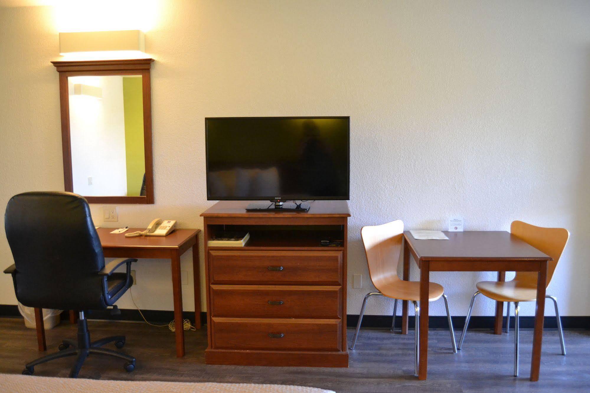 Motel 6 Oakdale, Ca ภายนอก รูปภาพ